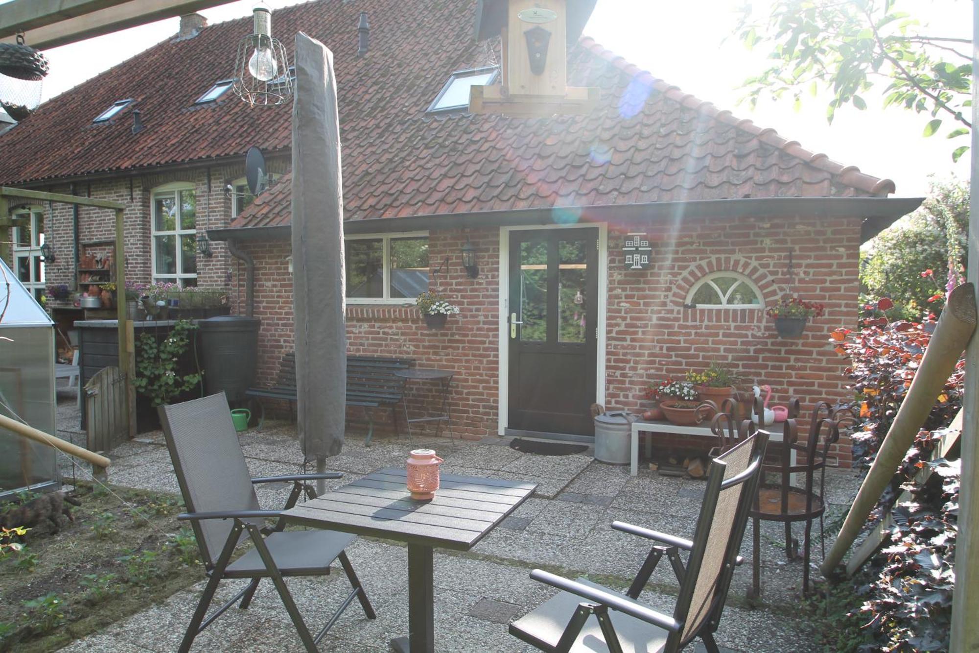 Apartment Karin's Kruidenhoeve Goudsbloem Lutten